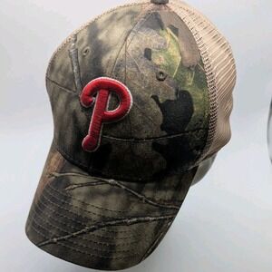 Philadelphia Phillies Camo Mesh‎ Trucker Fan Favorite Cap Hat